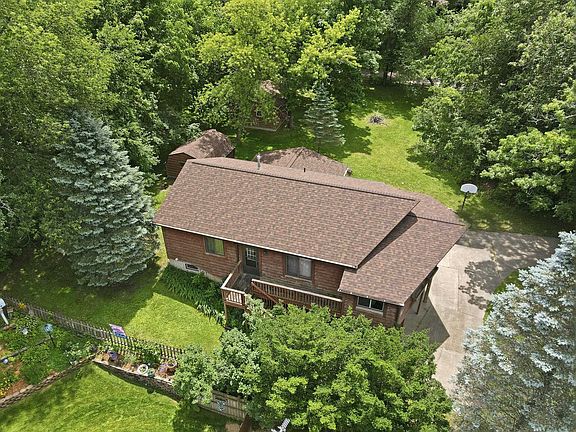 3rd image of 10512 N Kidder Rd