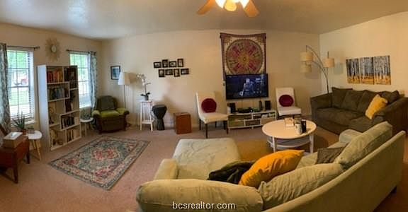 4th image of 1111 S Dexter Dr