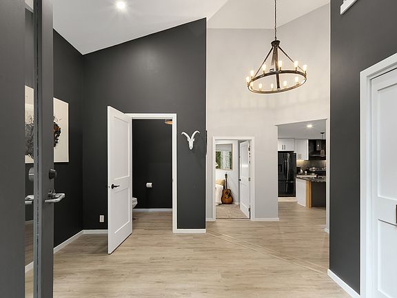 5th image of 5486 Taylor Ave NE
