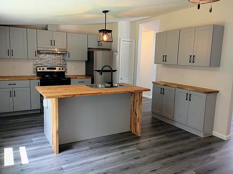 10 Deer Lk — Photo 12