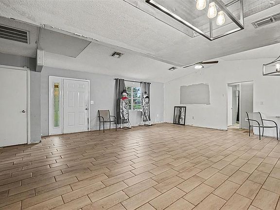 4th image of 4233 DRISTOL AVENUE