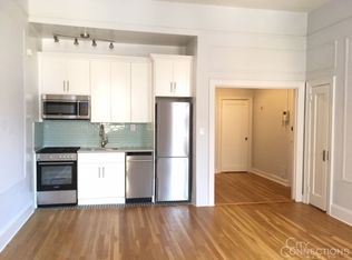 207 W 14th St APT 3R, New York, NY 10011