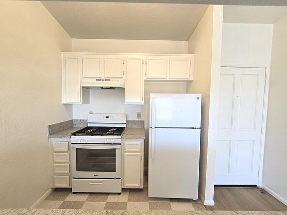 5th image of 2053 Garnet Ave APT 3
