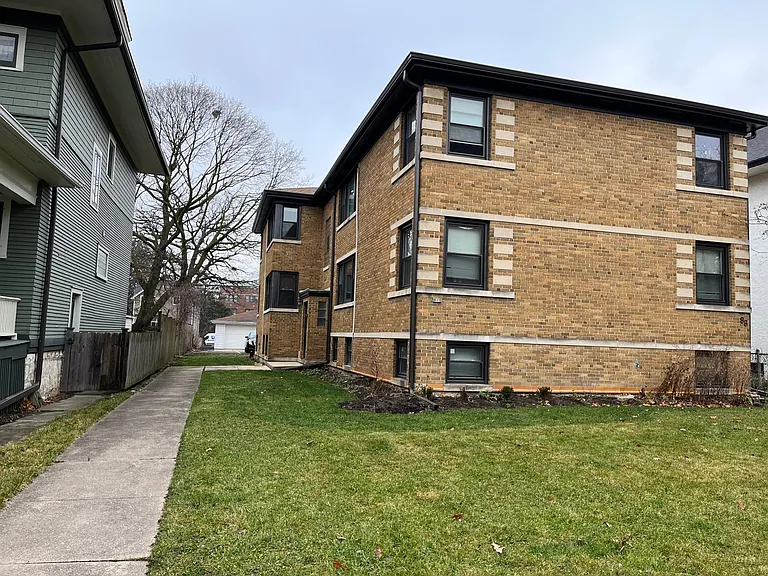 88 Kimbark Rd — Photo 1