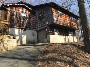 81 David Ln, Pawling, NY 12564