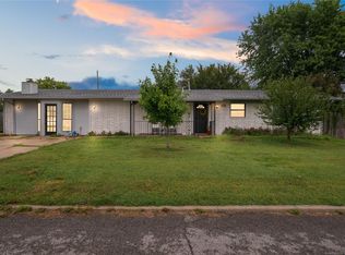 110 Saddle Ln, Oologah, OK 74053