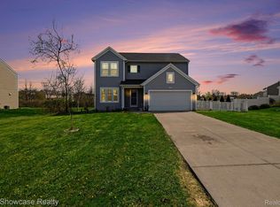 4339 Pebble Creek Blvd, Grand Blanc, MI 48439