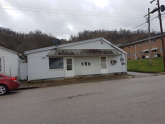2nd image of 1026 E 6th St