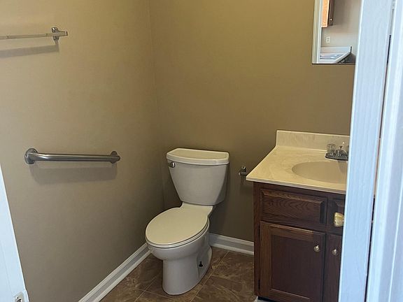 4th image of 1028 Brandy Ln #4