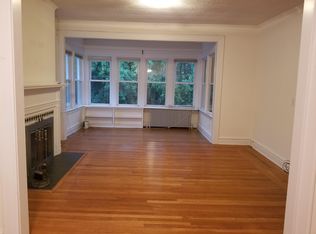 6 Walden St, Hamden, CT 06517