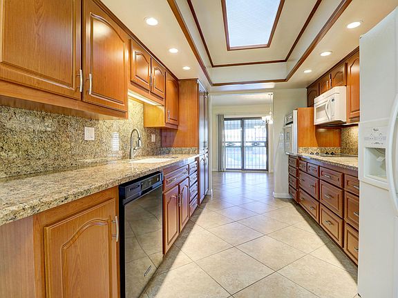 4th image of 9602 W Shiprock Dr
