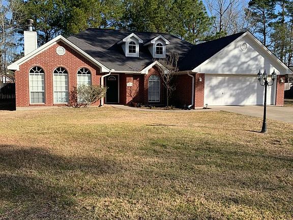 2nd image of 210 Hunters Glen Dr