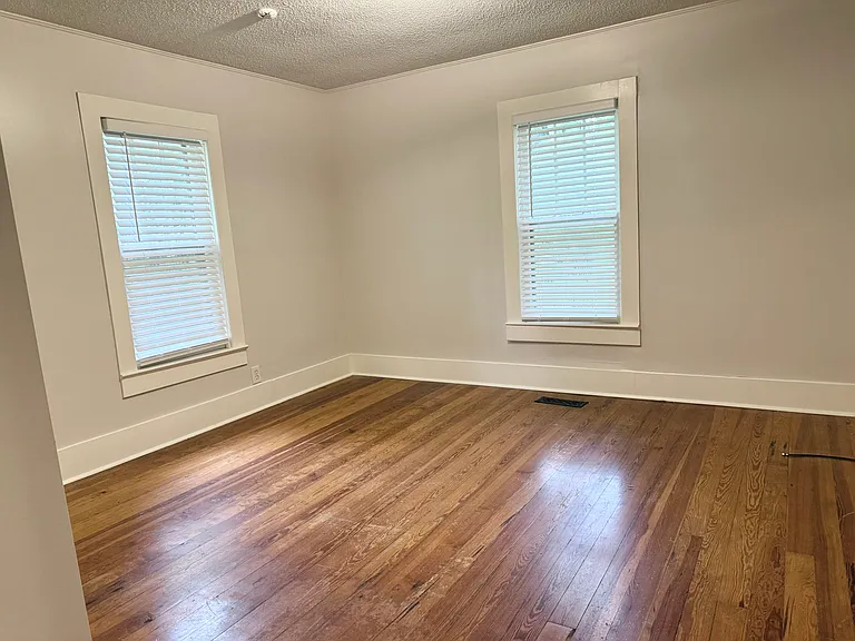 2415 Virginia Blvd NW — Photo 13
