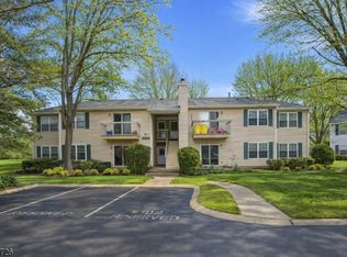115 Applegate Ln, East Brunswick, NJ