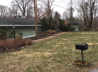 9 W Knoll Rd, Andover, MA 01810