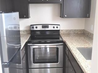 1690 NE 32nd St APT D, Fort Lauderdale, FL 33334
