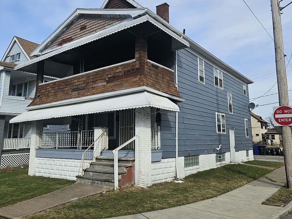 1st image of 3361 E 113th St #1