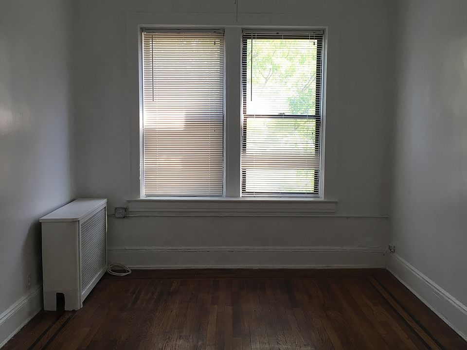 1st image of 3080 23rd St