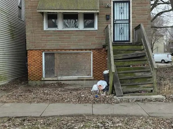 8422 S Baltimore Ave, Chicago, IL 60617