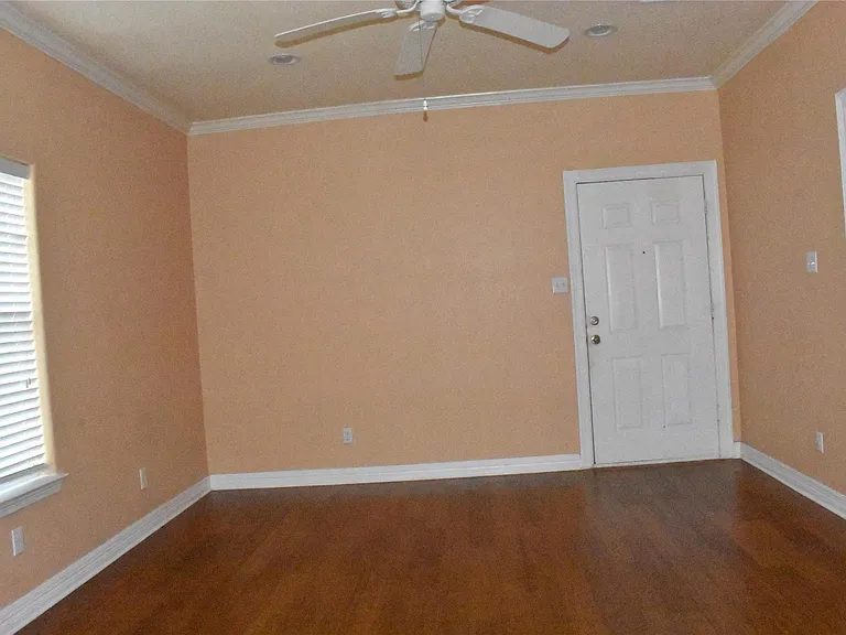 8535 Parkette Dr — Photo 16