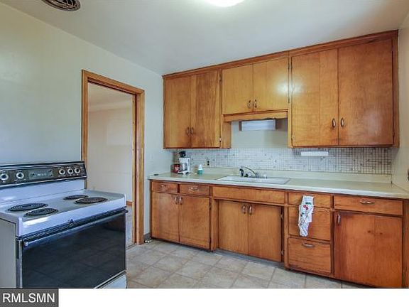 3rd image of 1359 Mackubin St