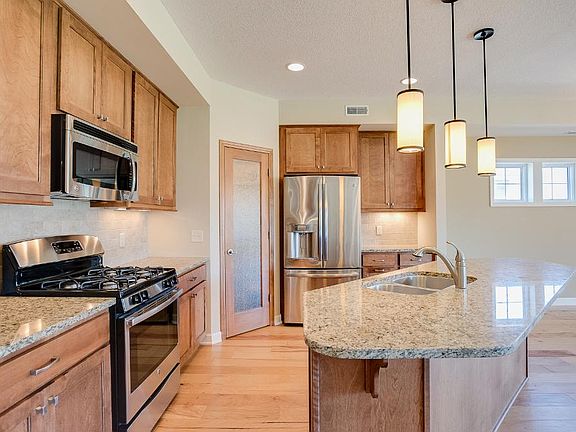3rd image of 12212 Kiska Cir NE