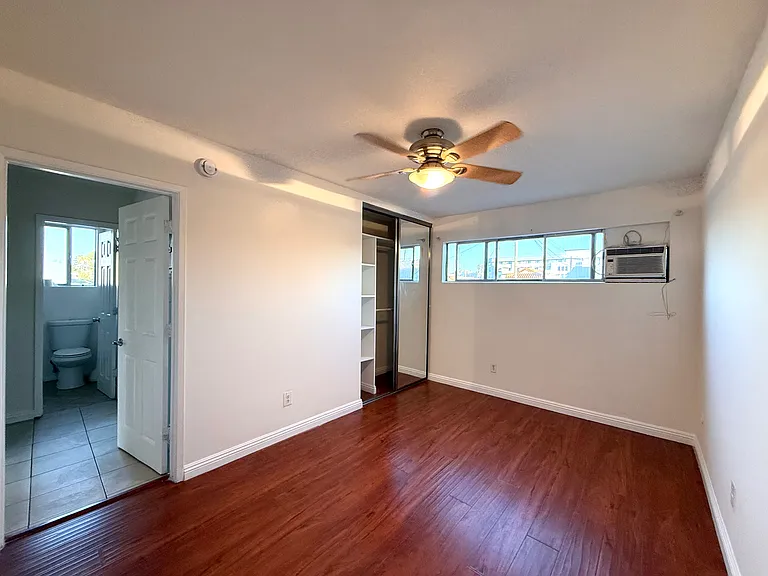 1938 Johnston St #3 — Photo 7