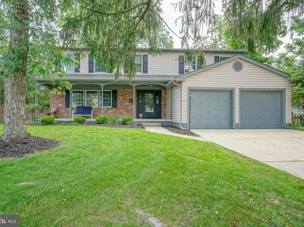 105 Bartram Rd, Marlton, NJ 08053