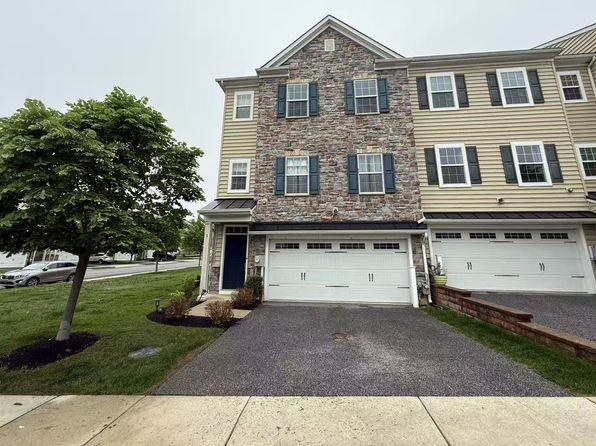1 Margot Ln