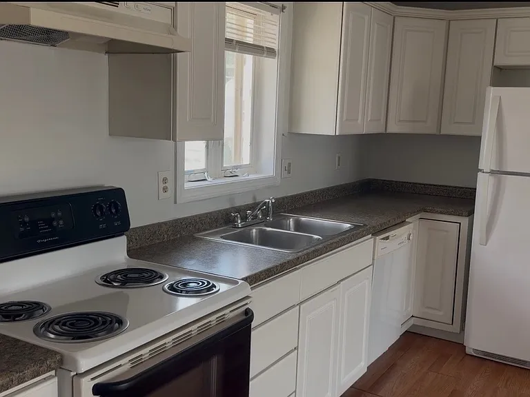 13 Pezzullo St #4 — Photo 1