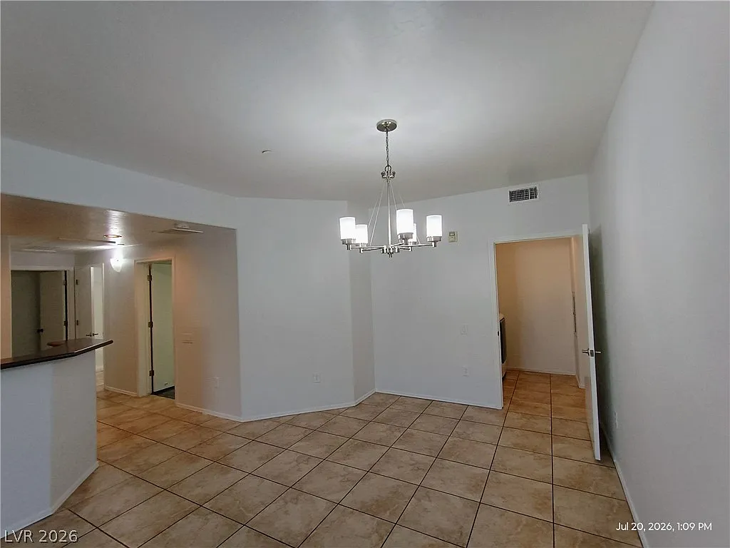 2 bed, 2.0 bath, 1196 sqft, $1,625 — Photo 4