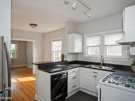 5th image of 1616 Crain St #2