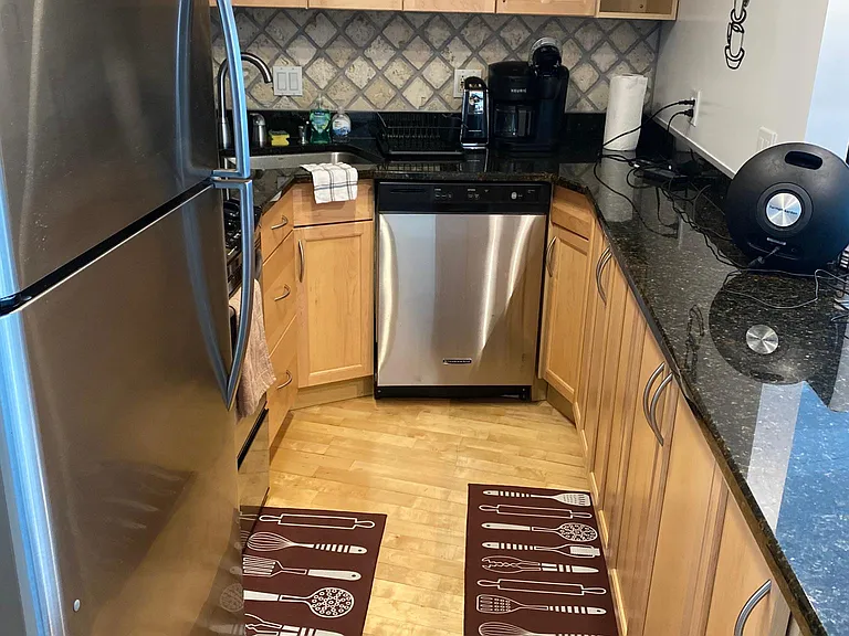 300 N State St #2204 — Photo 10