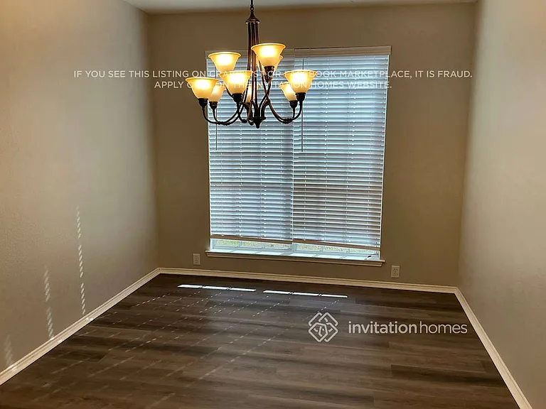 1270 Stanford Dr — Photo 6
