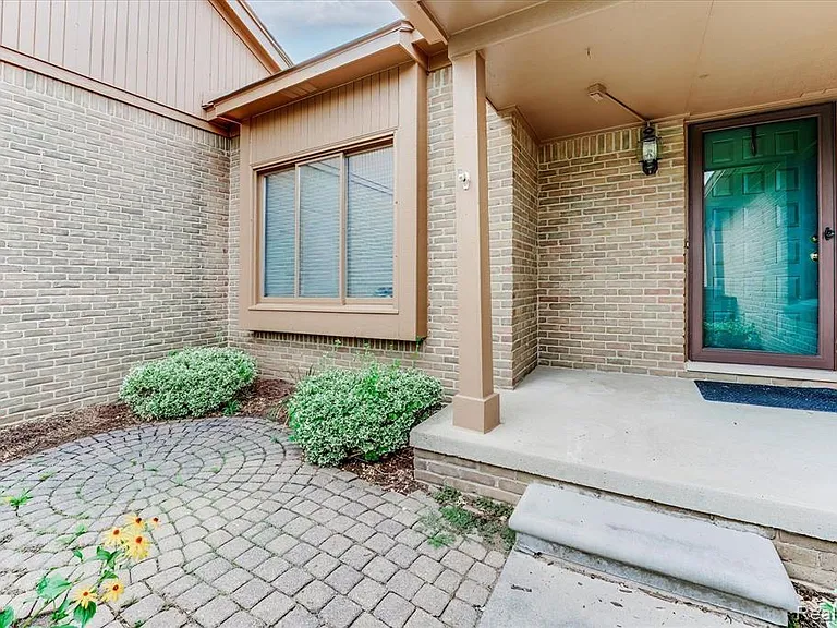 front entry and courtyard