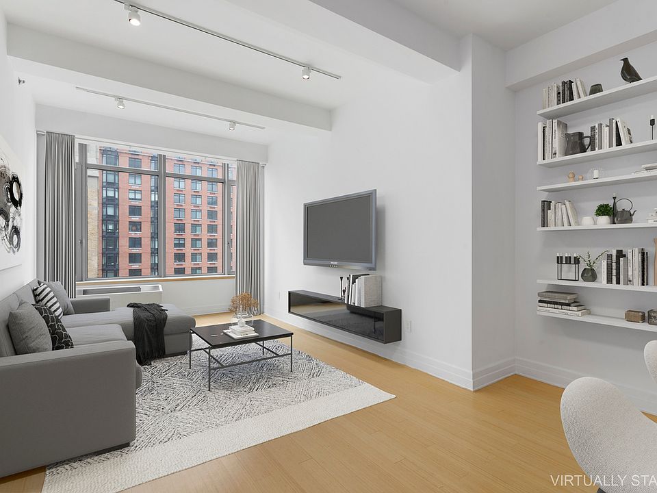1st image of 110 Livingston St APT 10R