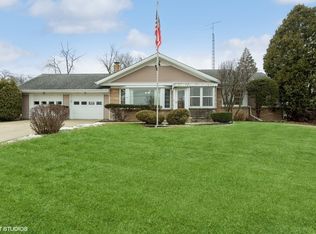 404 W McKinley St, Harvard, IL 60033