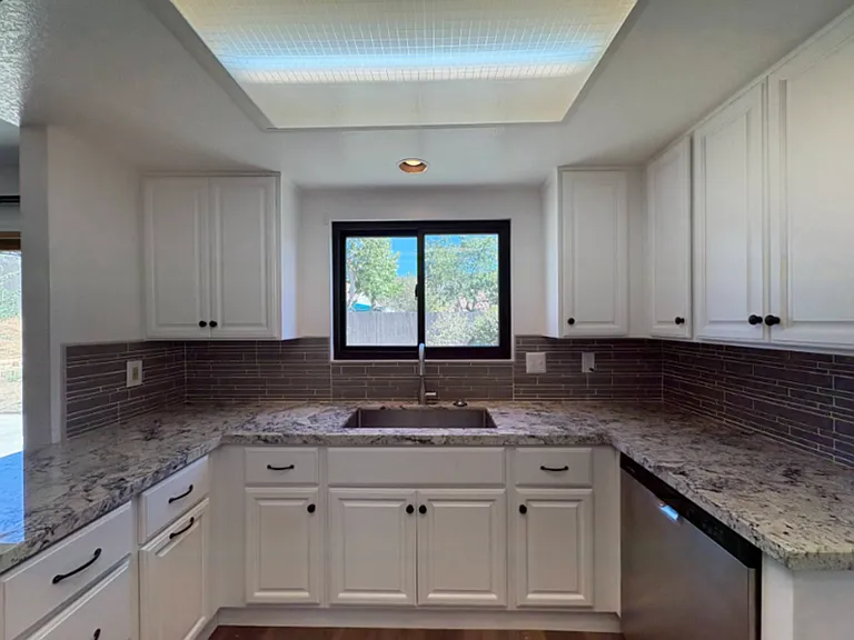 1197 Shay Pl — Photo 9
