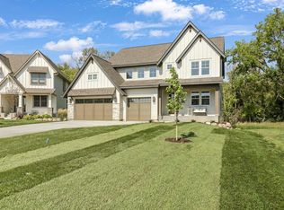 11729 Azure Cir, Inver Grove Heights, MN 55077