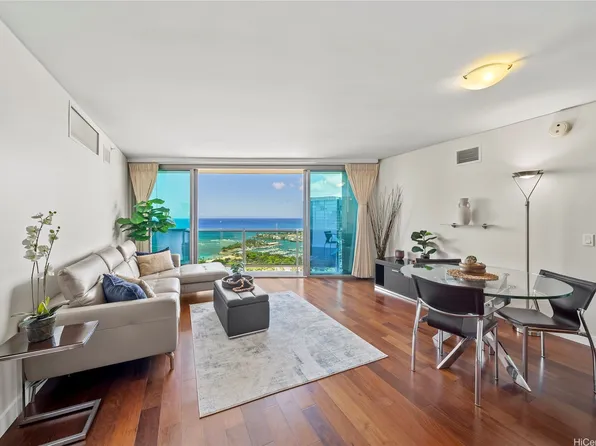 1177 Queen St APT 4104, Honolulu, HI 96814