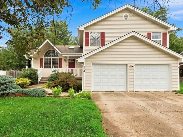 716 SE 11th St, Lees Summit, MO 64081