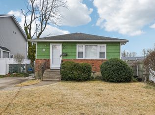 1100 America Ave, West Babylon, NY 11704