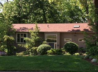 17303 Ridge Creek Rd, Strongsville, OH 44136