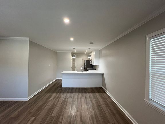 2nd image of 10 Deanna Dr