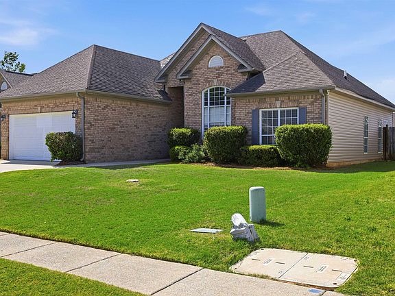 2nd image of 576 Bentmoor Dr