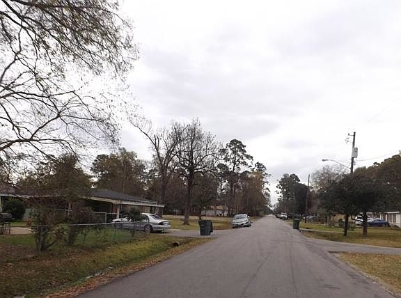 2nd image of 4895 Dallas Ave
