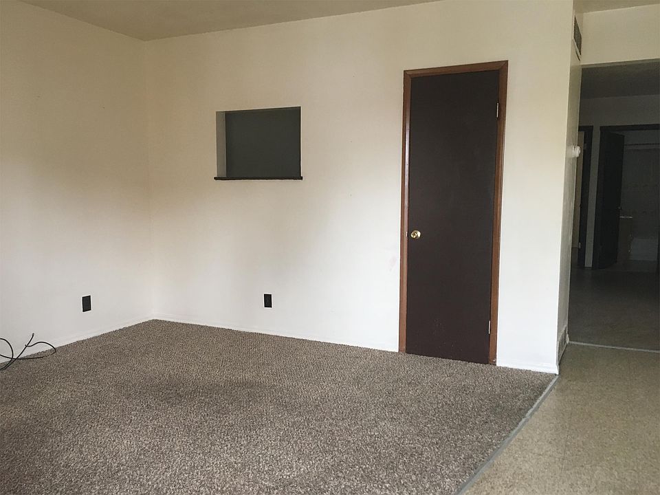 2nd image of 1210 Blanchard Ave
