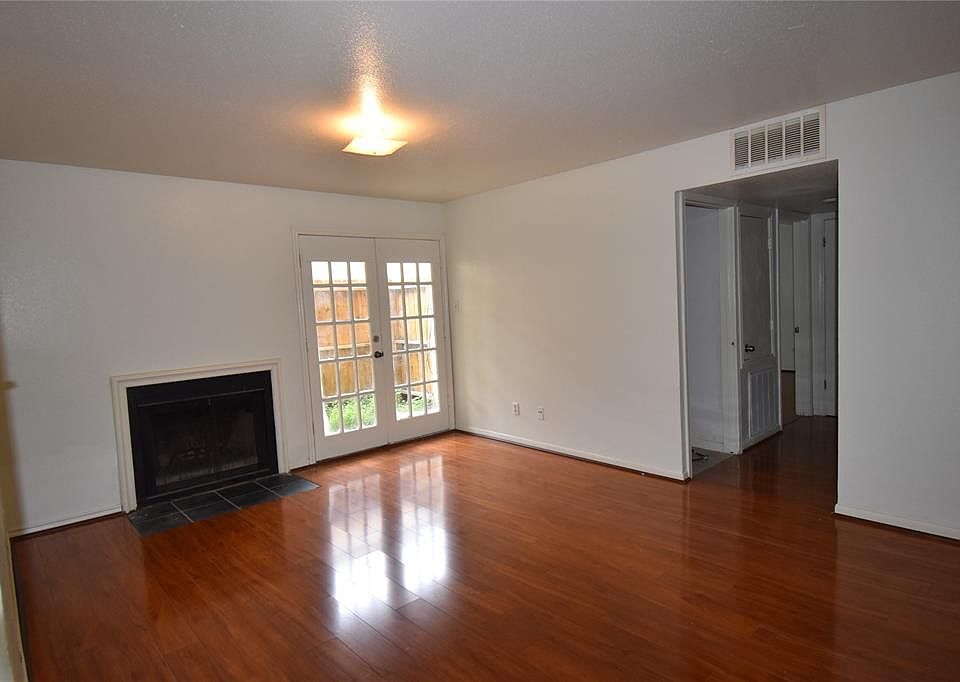 1st image of 10211 Sugar Branch Dr APT 405
