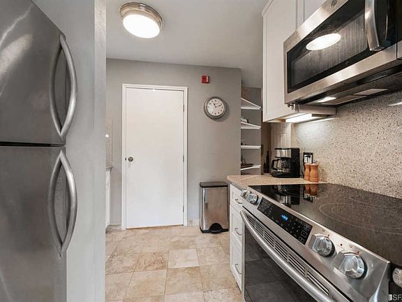 5th image of 988 Fulton St APT 325