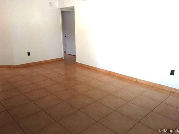 5th image of 7085 NW 173rd Dr APT 411